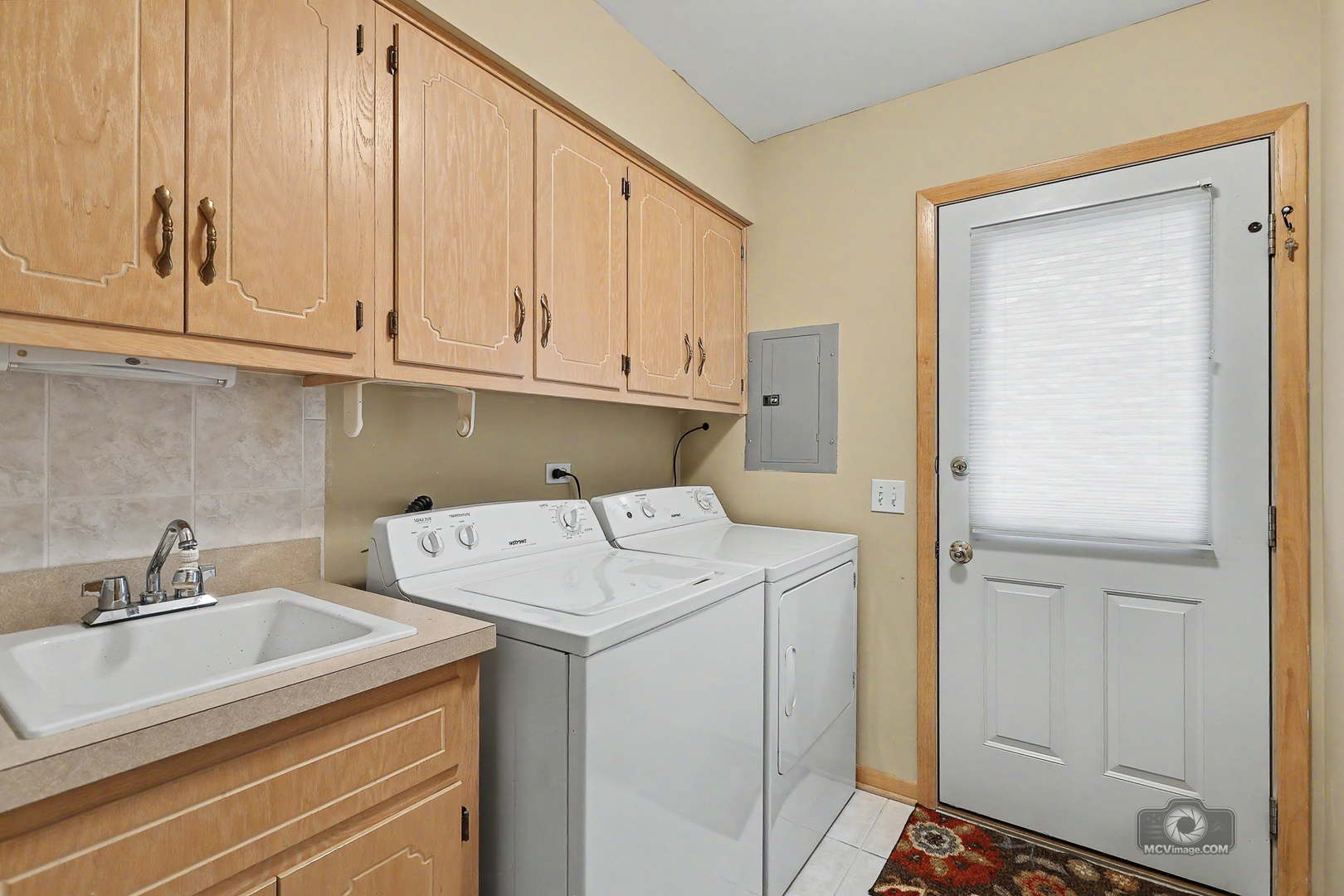 17849 Columbus Court Property Photo 19