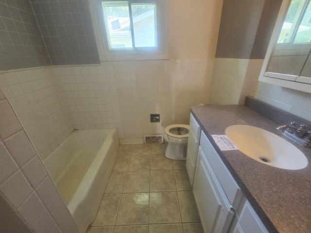2507 29th Avenue Property Photo 2