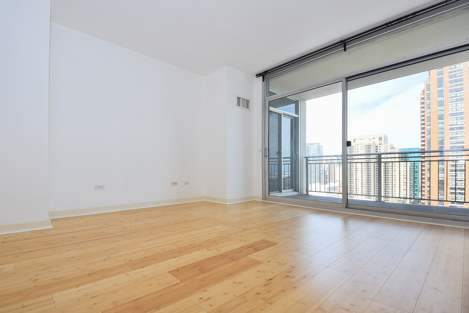 1250 S Michigan Avenue 2205 Property Photo 6