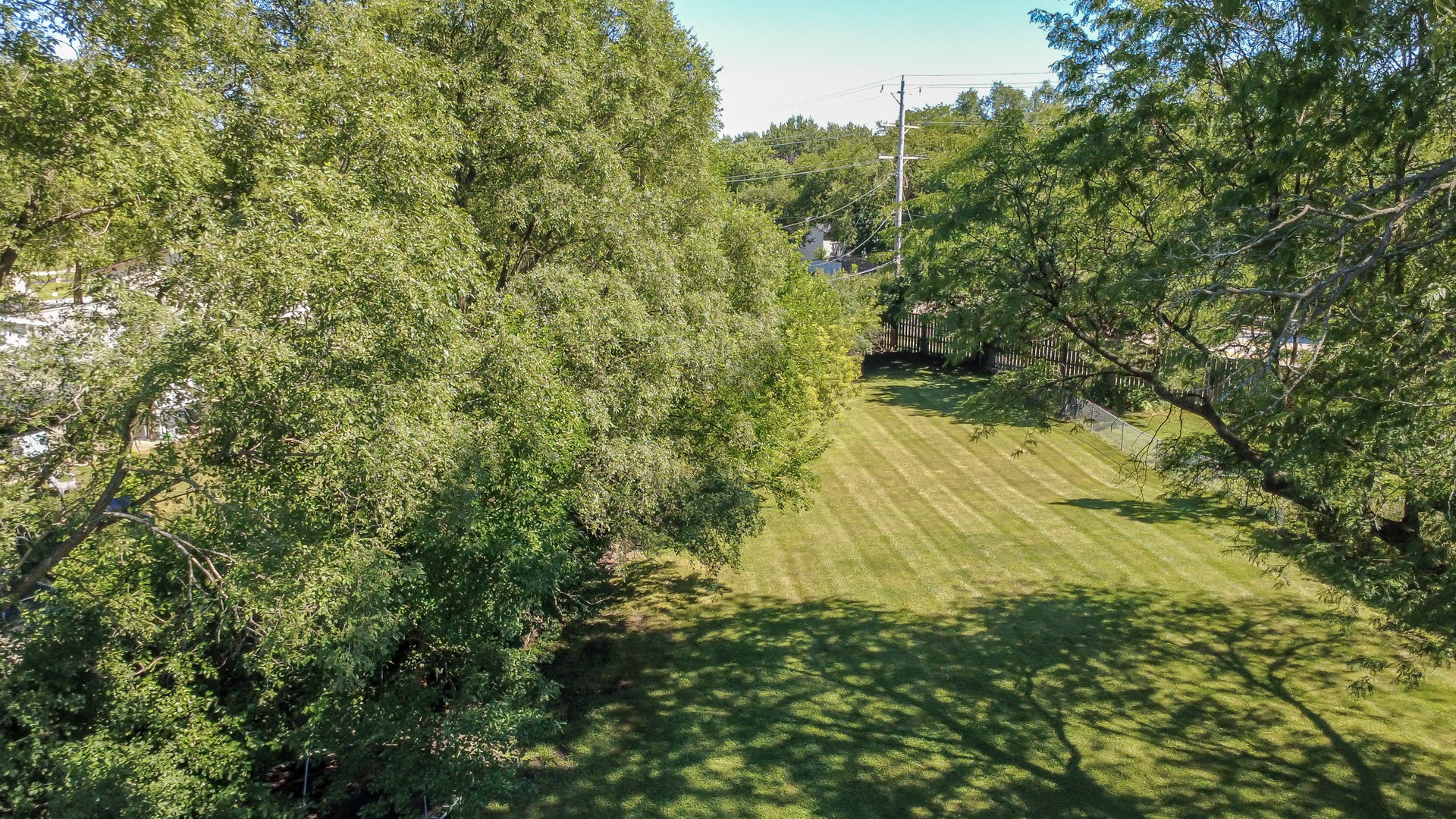1099 Stratford Lane Property Photo 27