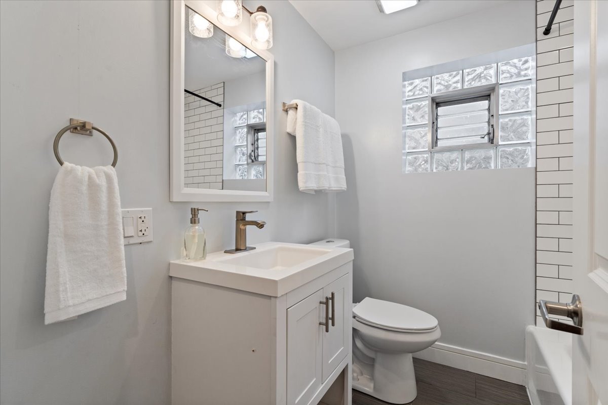 5430 N Lieb Avenue Property Photo 22