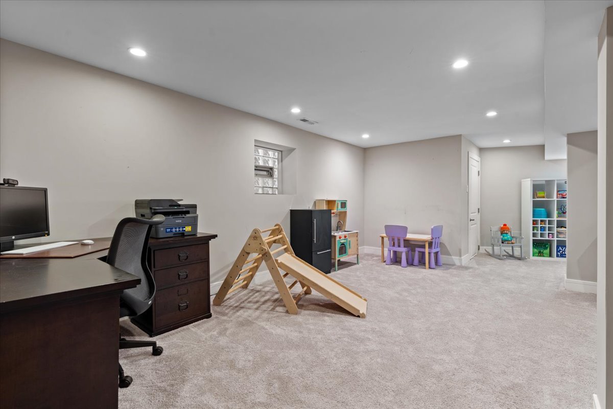 5430 N Lieb Avenue Property Photo 25