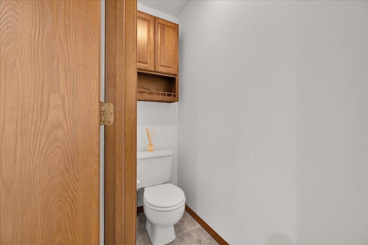 228 Whitetail Crossing Property Photo 16