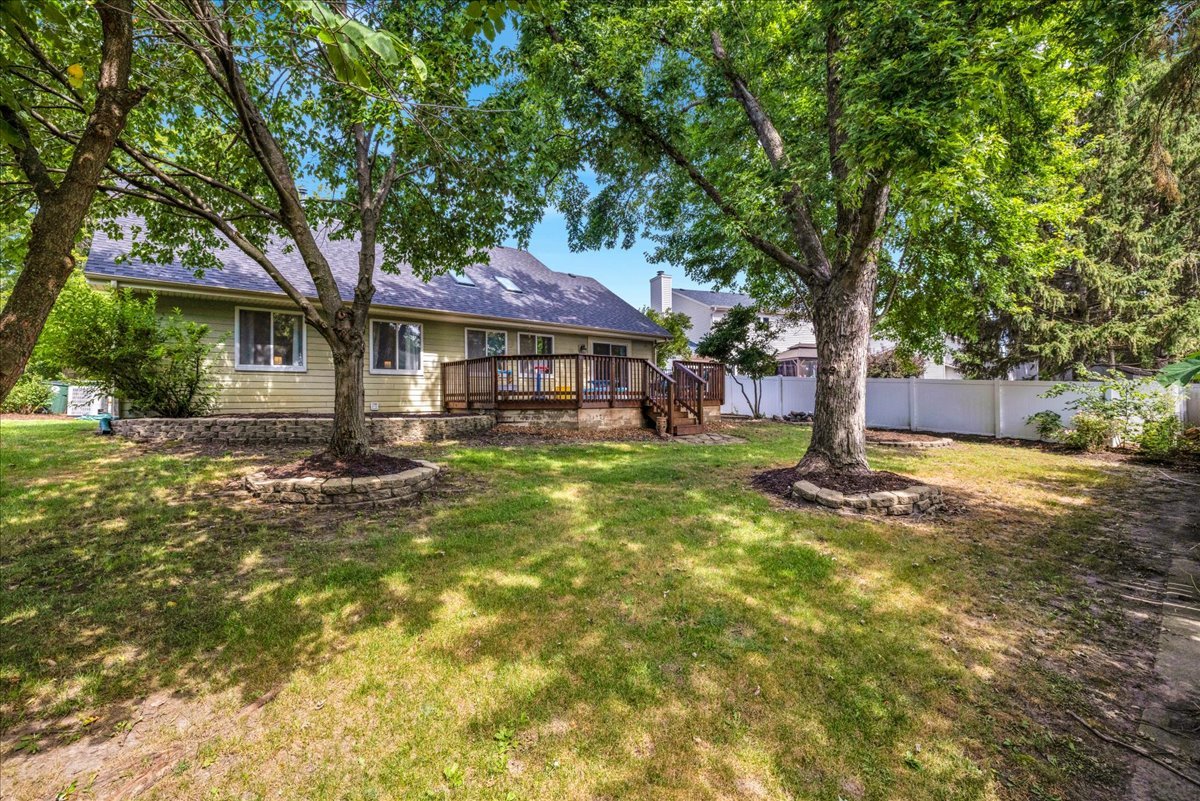 228 Whitetail Crossing Property Photo 31