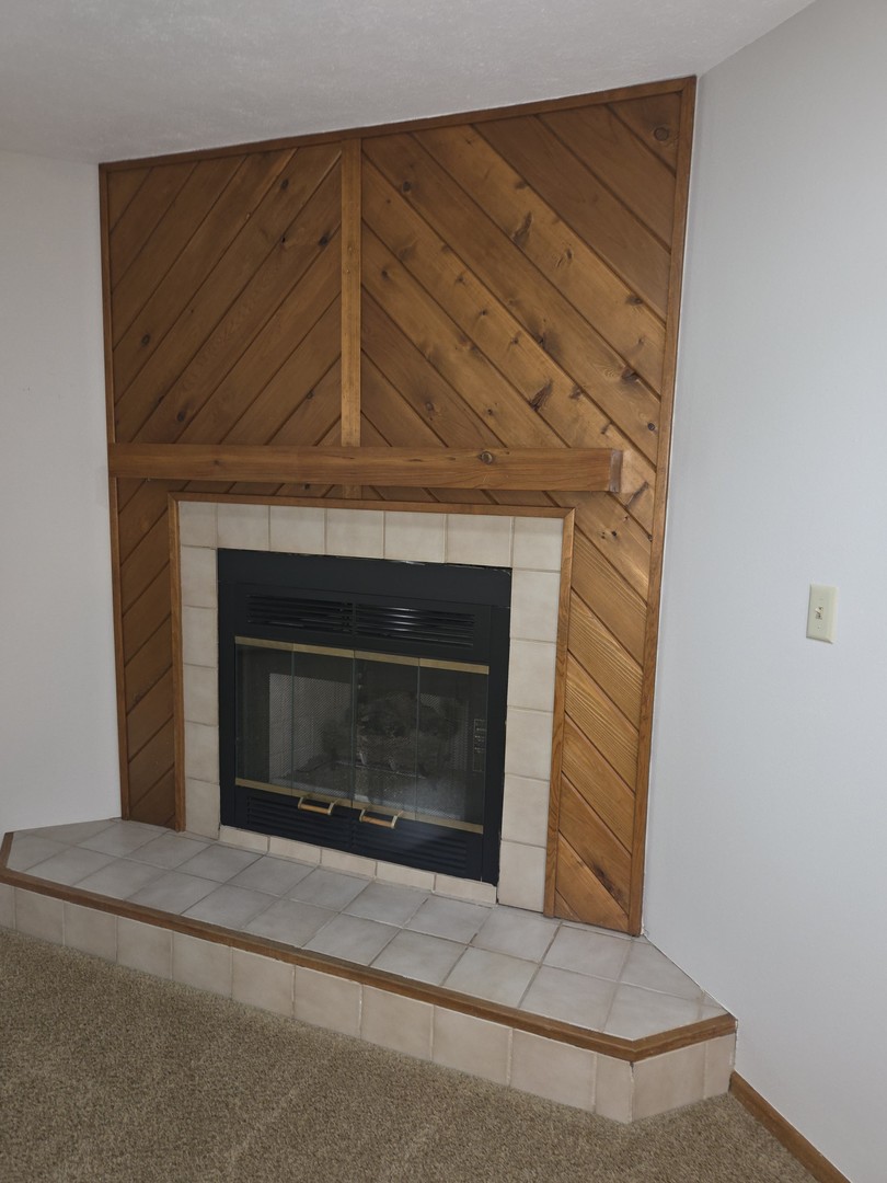 5811 Elaine Drive Property Photo 6