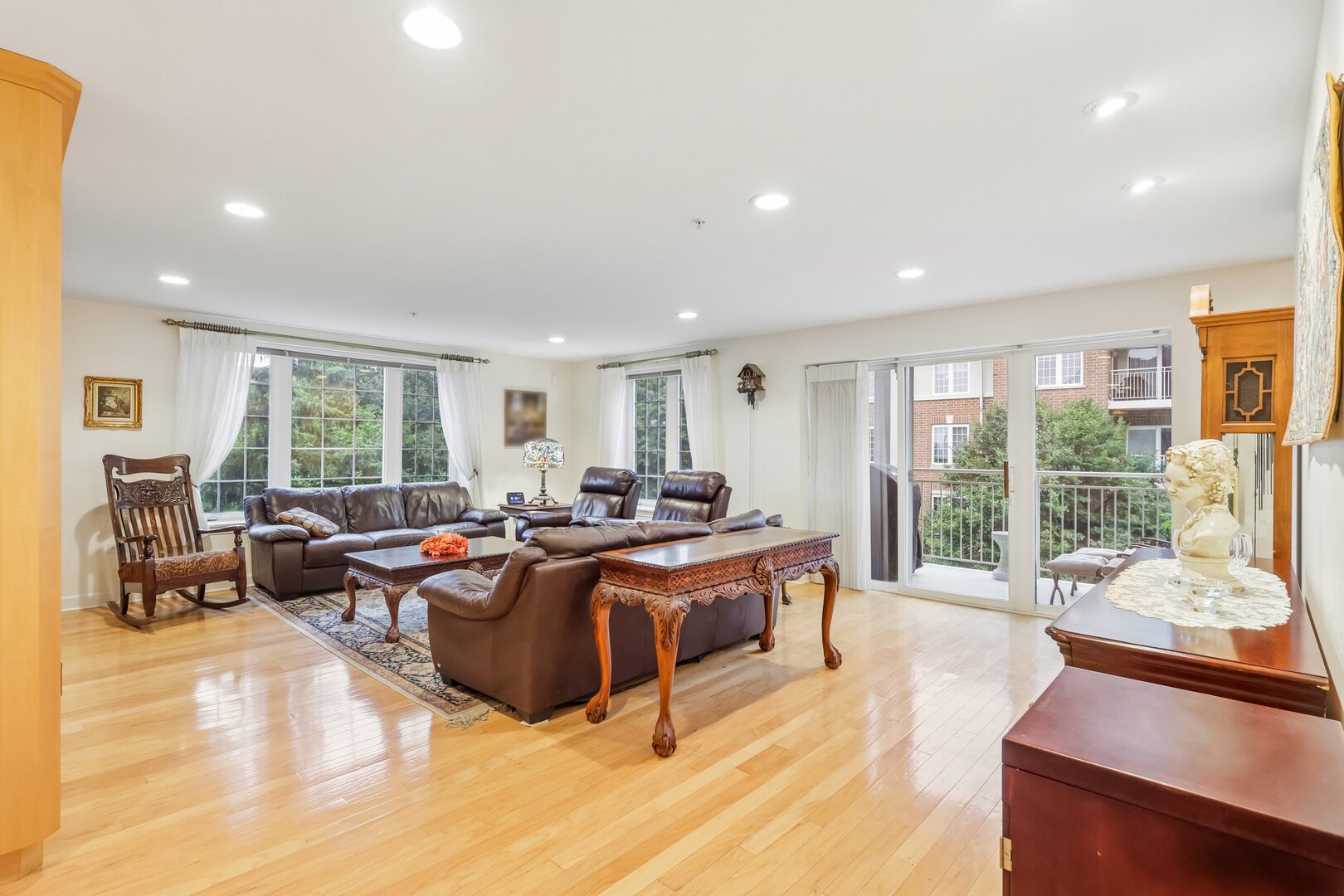 640 Robert York Avenue 308 Property Photo 4
