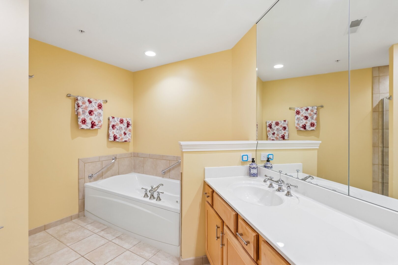 640 Robert York Avenue 308 Property Photo 17