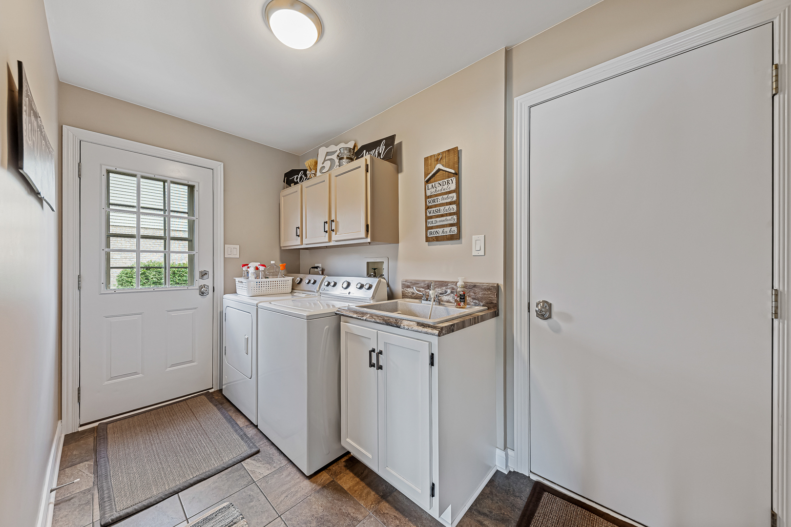 621 Vanderbilt Drive Property Photo 10