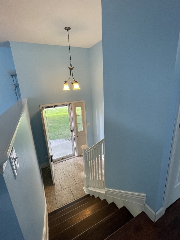 8546 Sunset Drive Property Photo 7