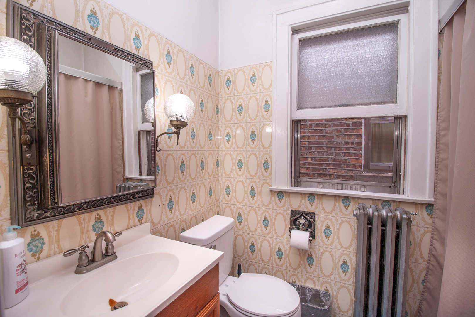 5425 N Linder Avenue Property Photo 8