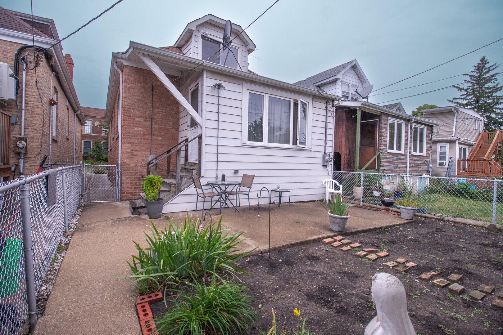 5425 N Linder Avenue Property Photo 14