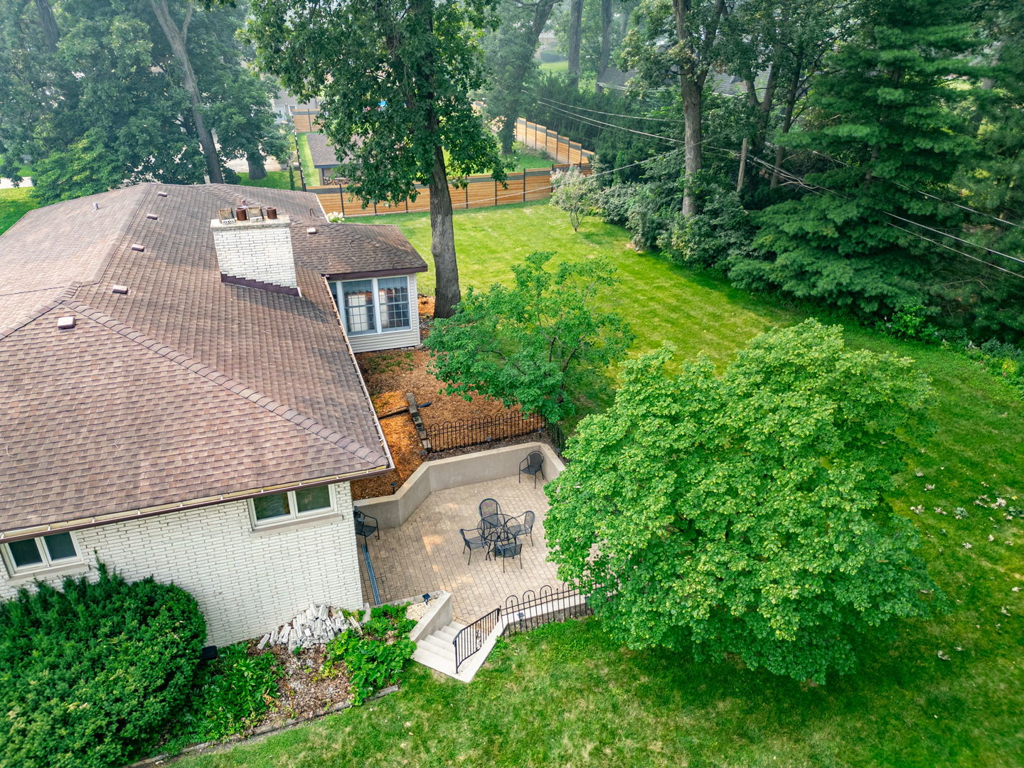 304 E Irving Park Road Property Photo 2