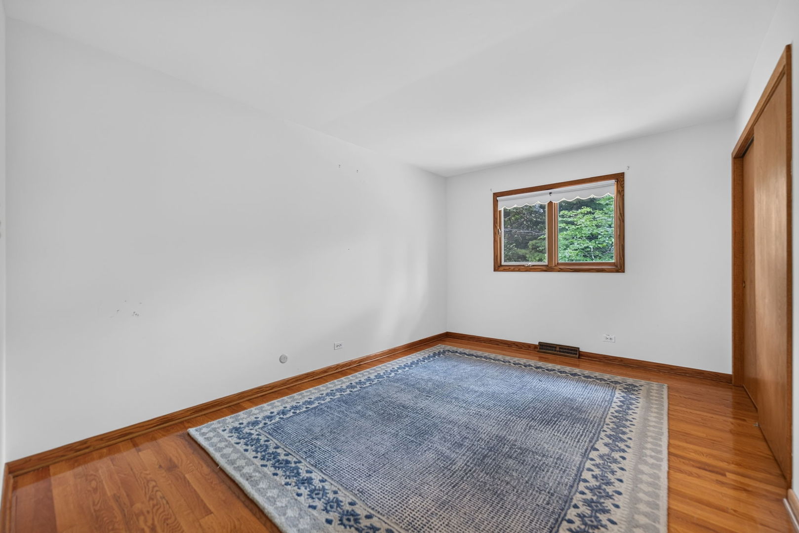 304 E Irving Park Road Property Photo 27