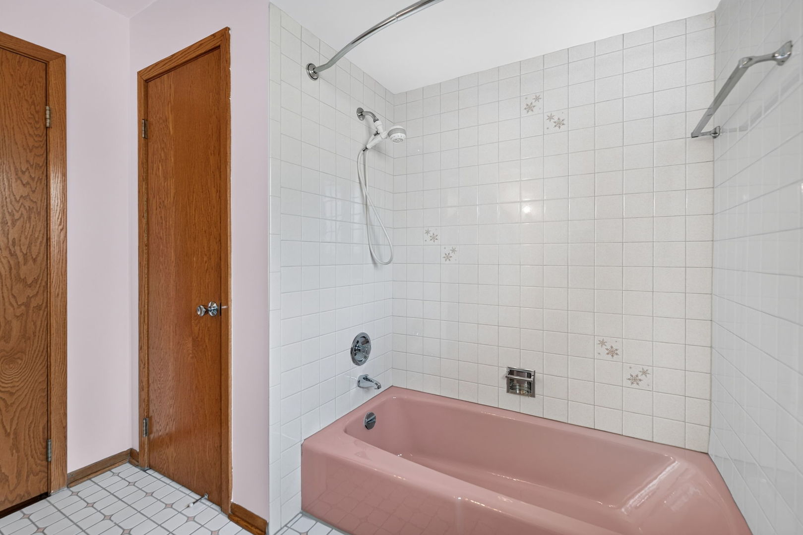 304 E Irving Park Road Property Photo 30
