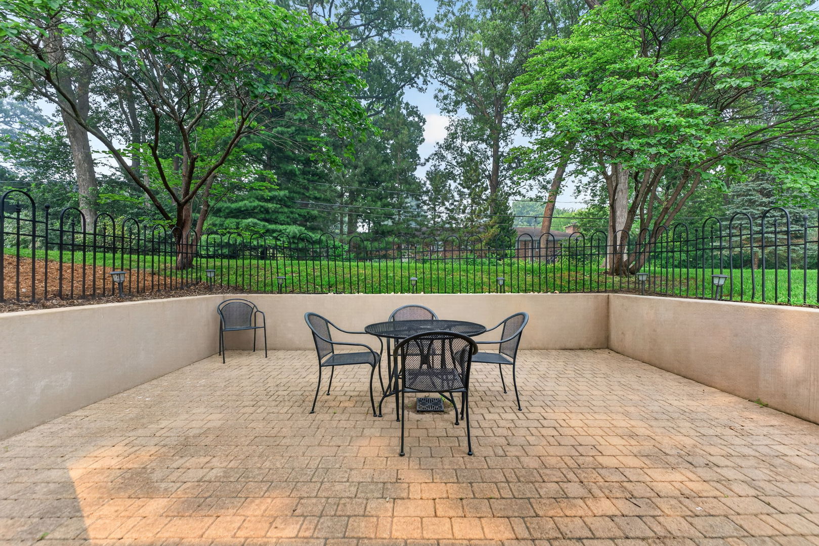 304 E Irving Park Road Property Photo 43