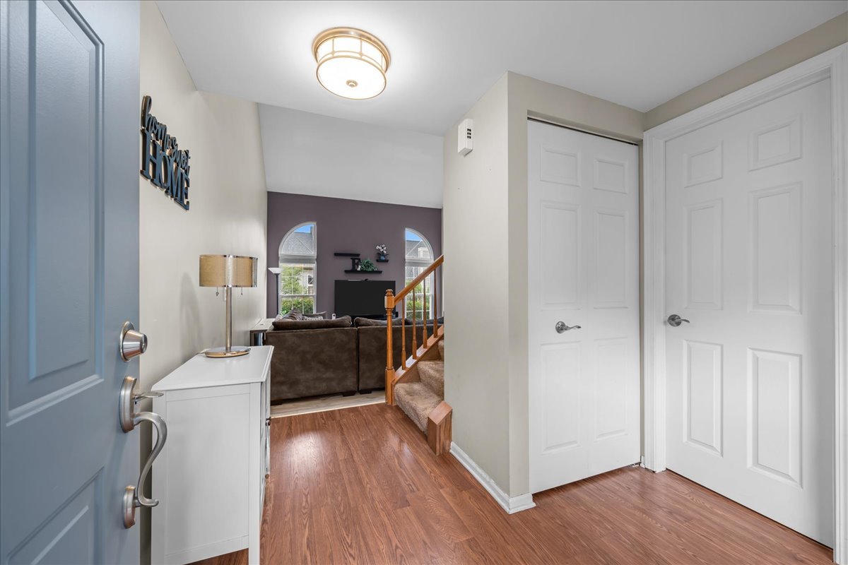 877 Wembley Court Property Photo 5