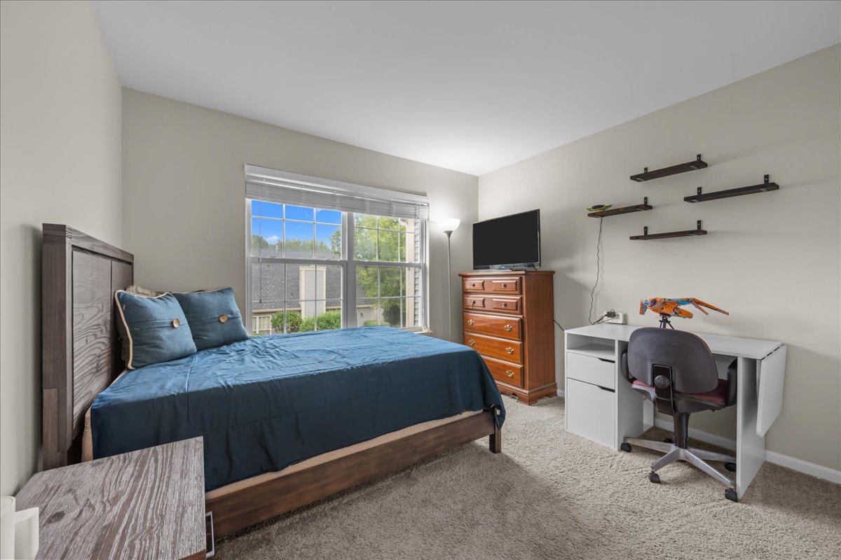 877 Wembley Court Property Photo 22