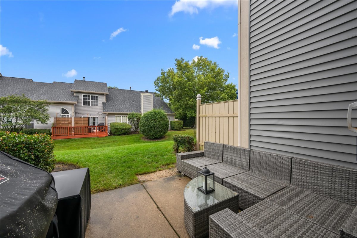 877 Wembley Court Property Photo 24