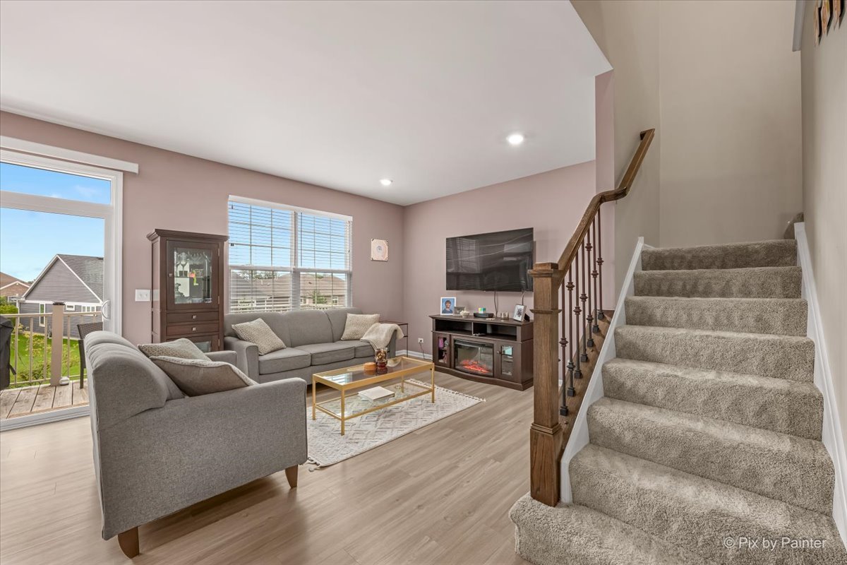 586 Cimmaron Circle Property Photo 14