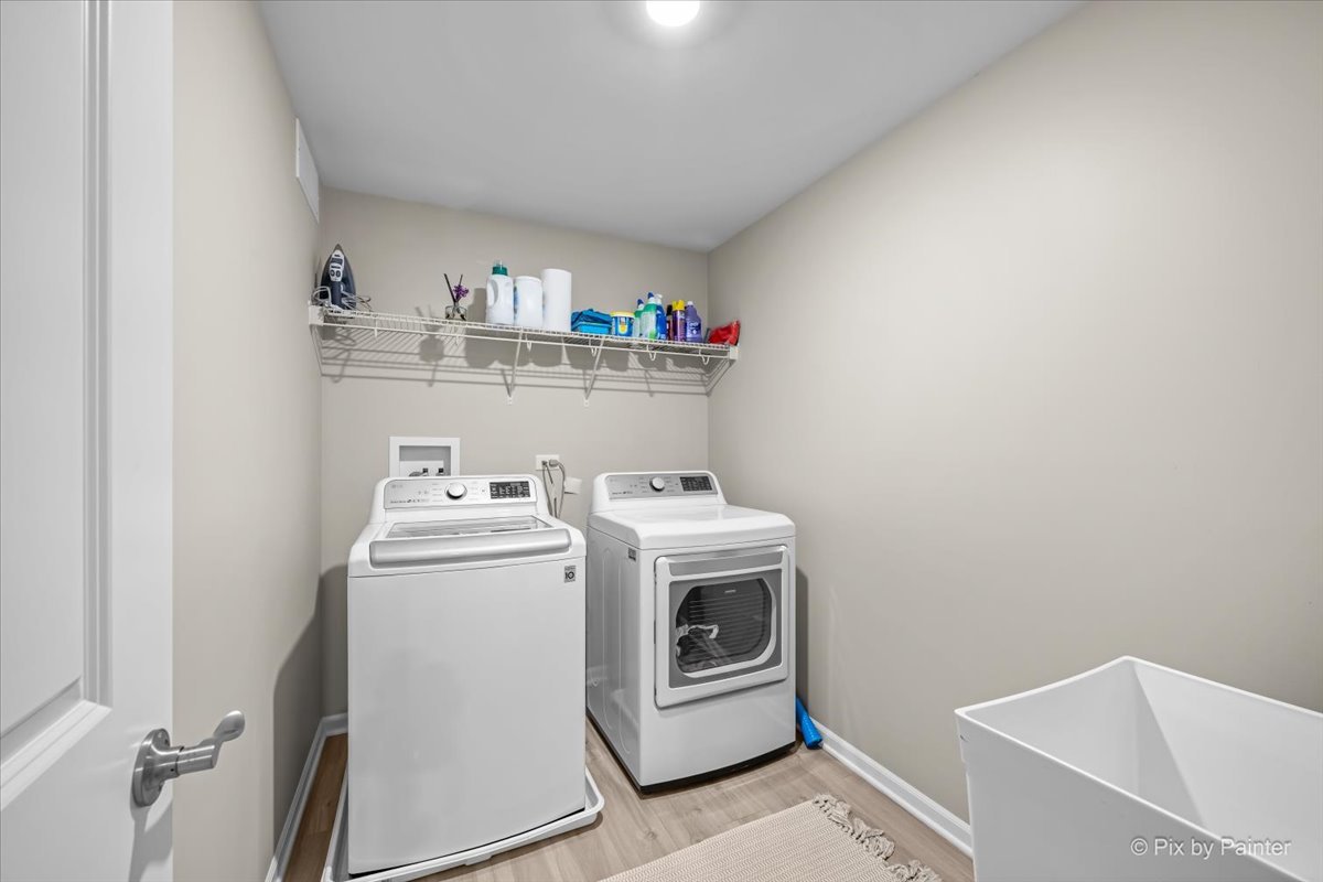 586 Cimmaron Circle Property Photo 25