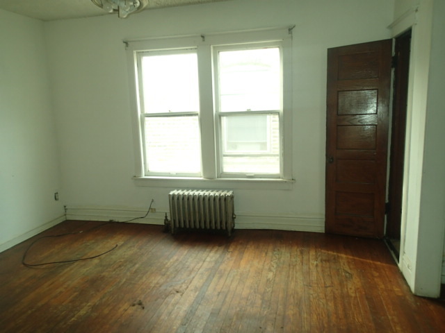 923 N Kedvale Avenue Property Photo 8
