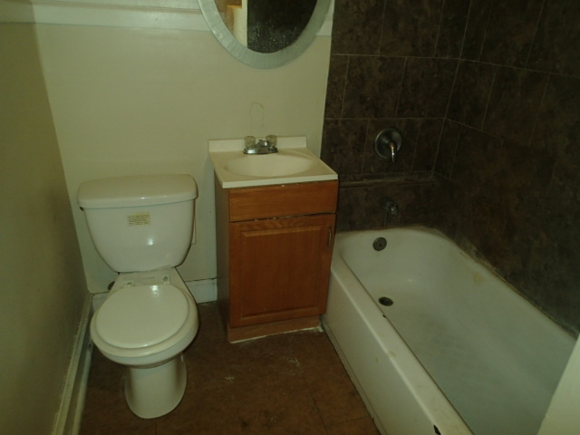 923 N Kedvale Avenue Property Photo 10