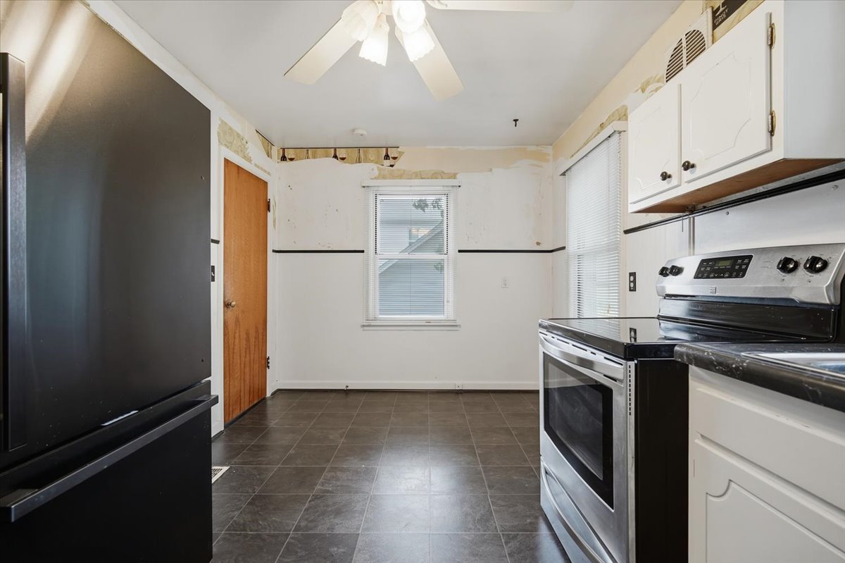 306 E Columbia Street Property Photo 10