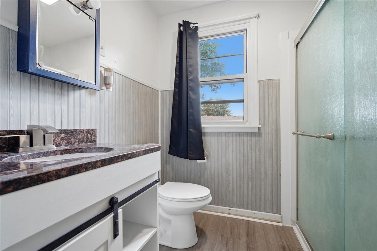 306 E Columbia Street Property Photo 12
