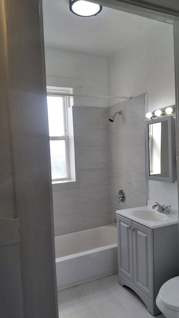 3503 W 26th Street 9 Property Photo 9