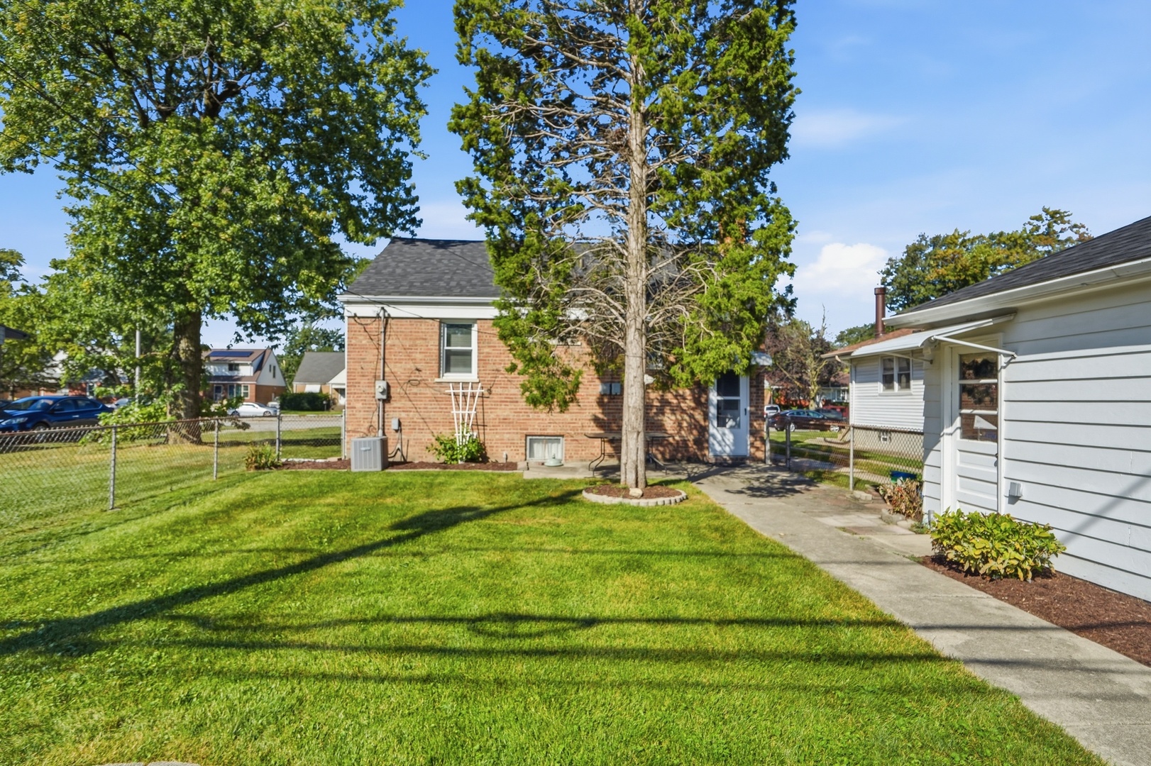 17617 Burnham Avenue Property Photo 38