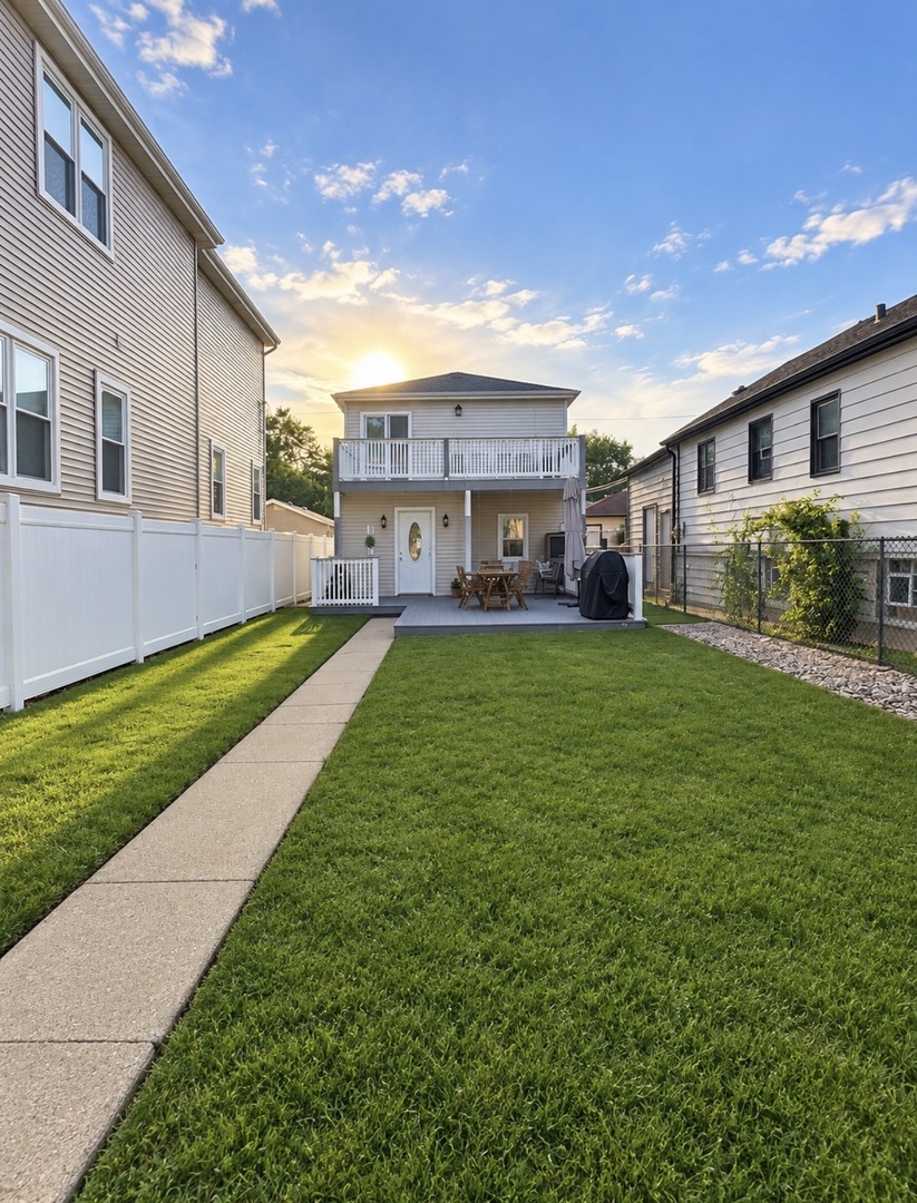 3344 N Ozanam Avenue Property Photo 1