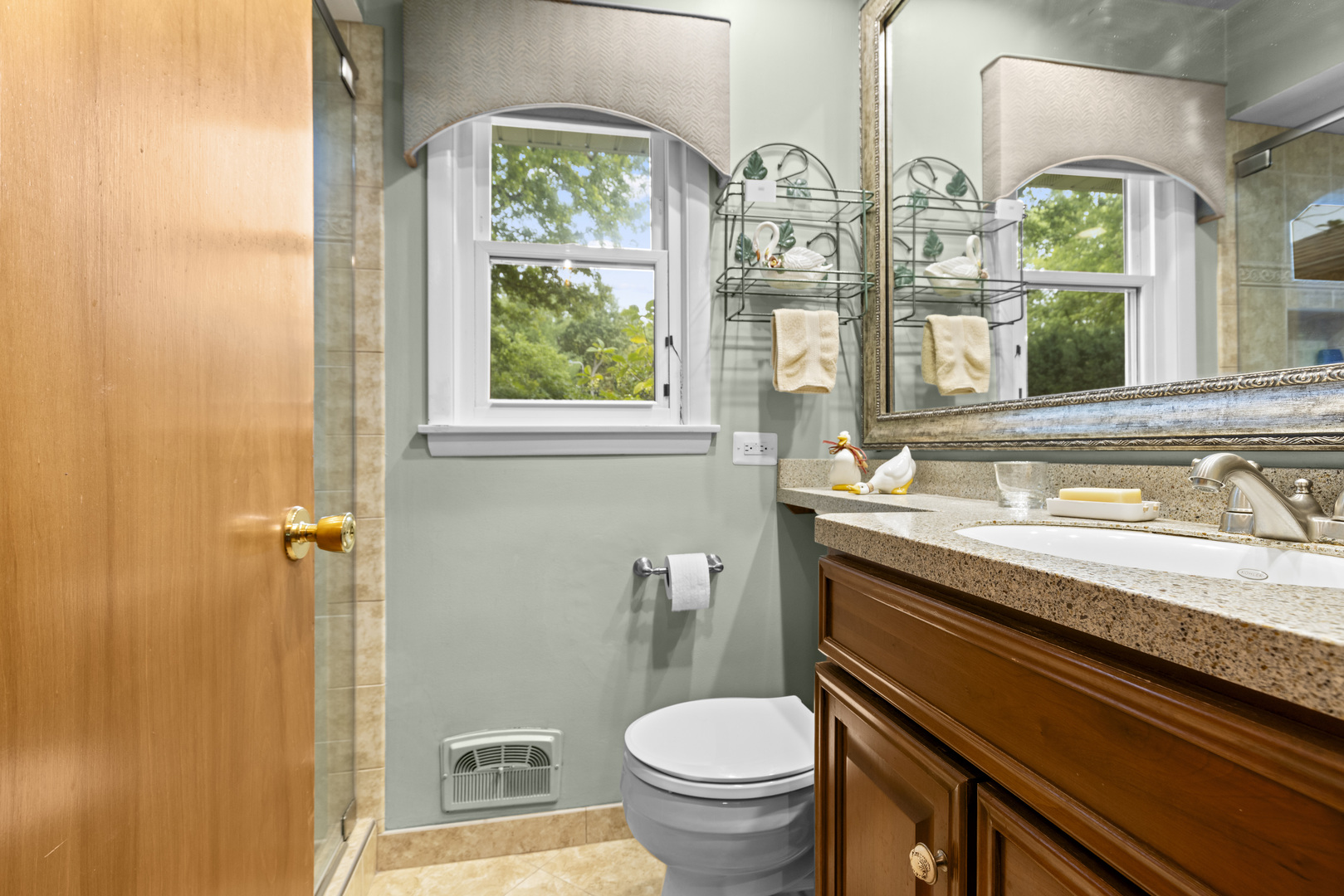 713 Coolidge Place Property Photo 13