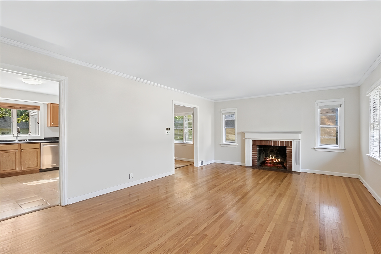 1947 Lake Avenue Property Photo 3