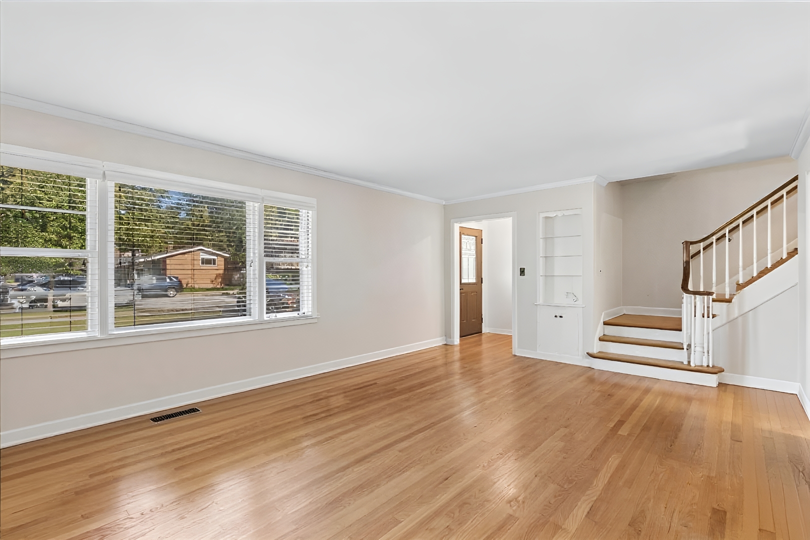 1947 Lake Avenue Property Photo 6