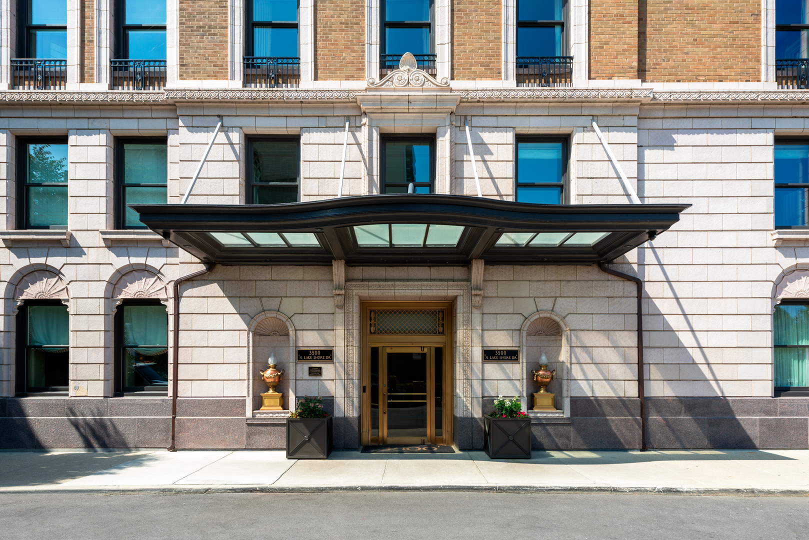 3500 N Lake Shore Drive 6d Property Photo 1