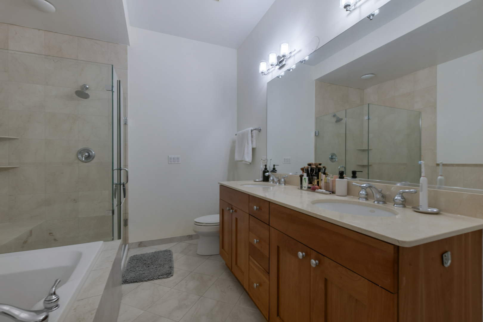 1355 W Washington Boulevard 2b Property Photo 10