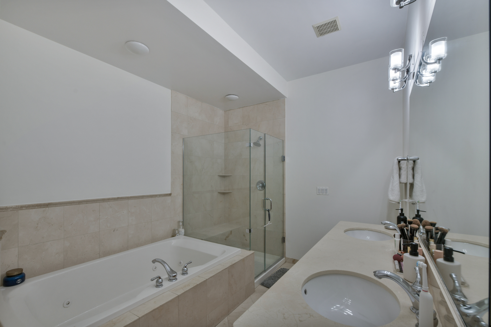 1355 W Washington Boulevard 2b Property Photo 11