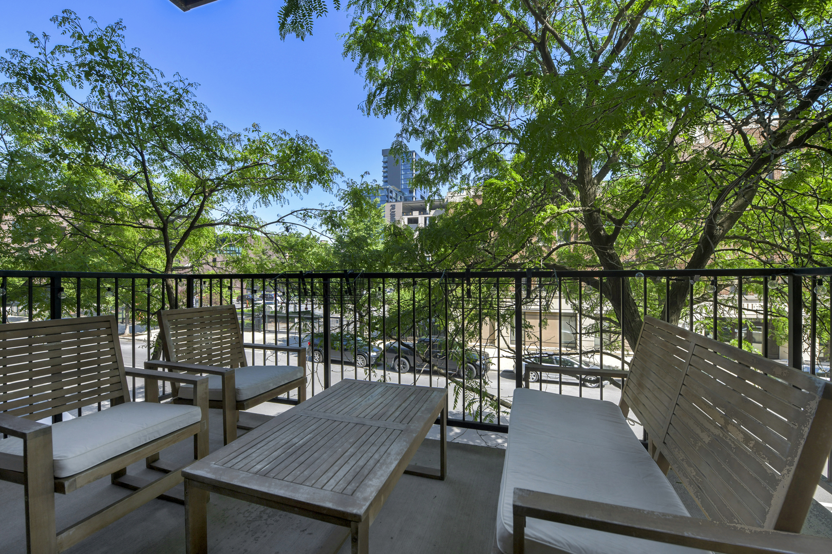 1355 W Washington Boulevard 2b Property Photo 14