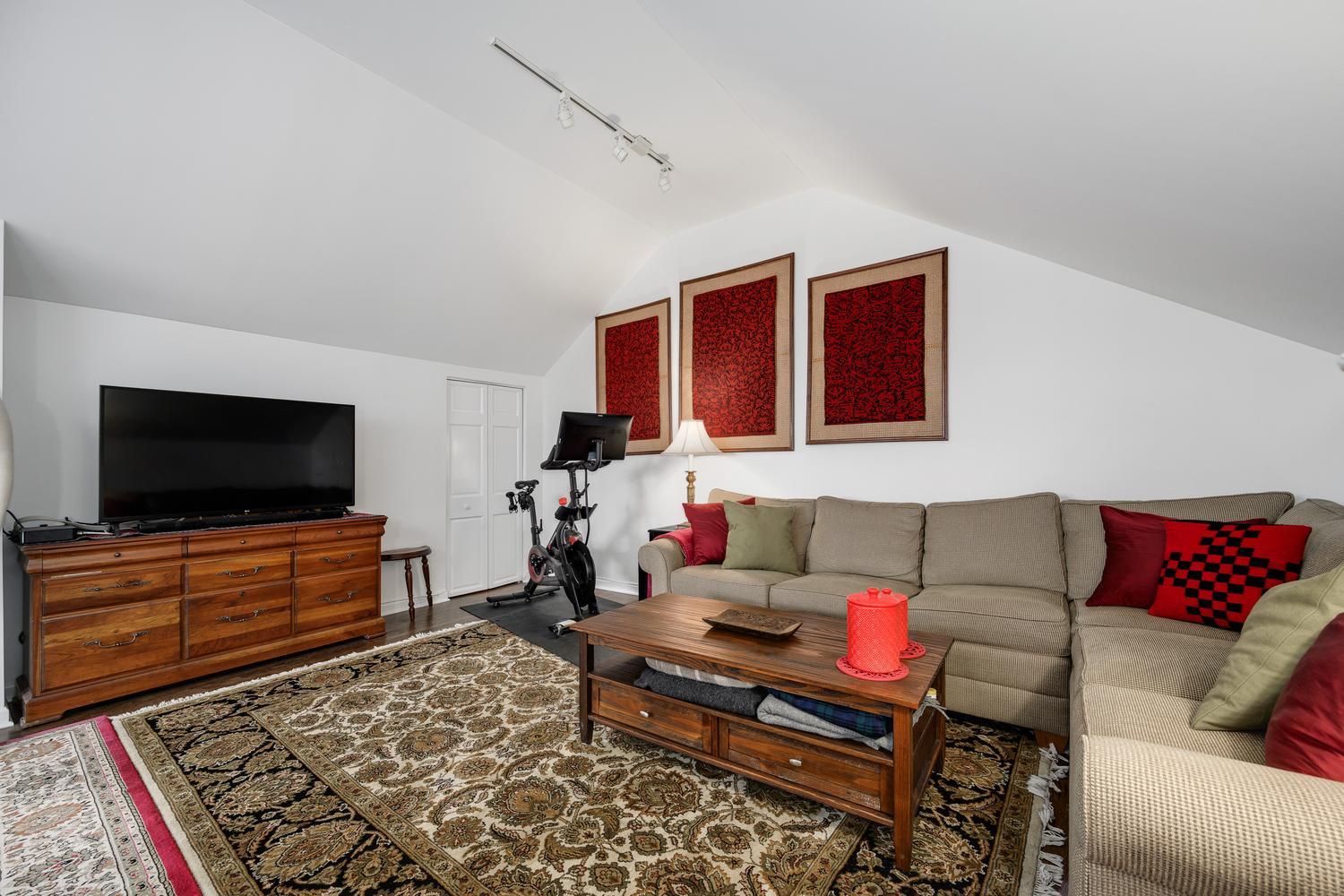 3306 N Clifton Avenue 3n Property Photo 11