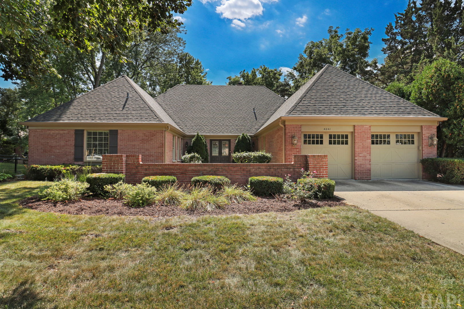 4041 Picardy Drive Property Photo 2