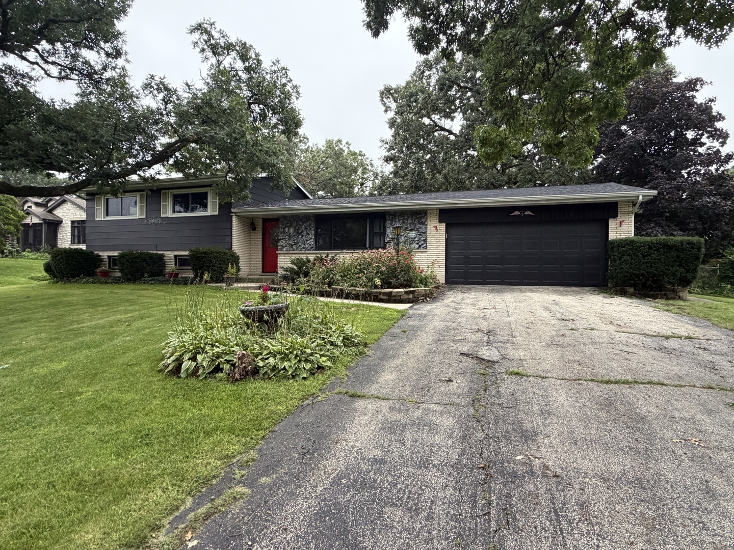 12838 Artesian Street Property Photo 1