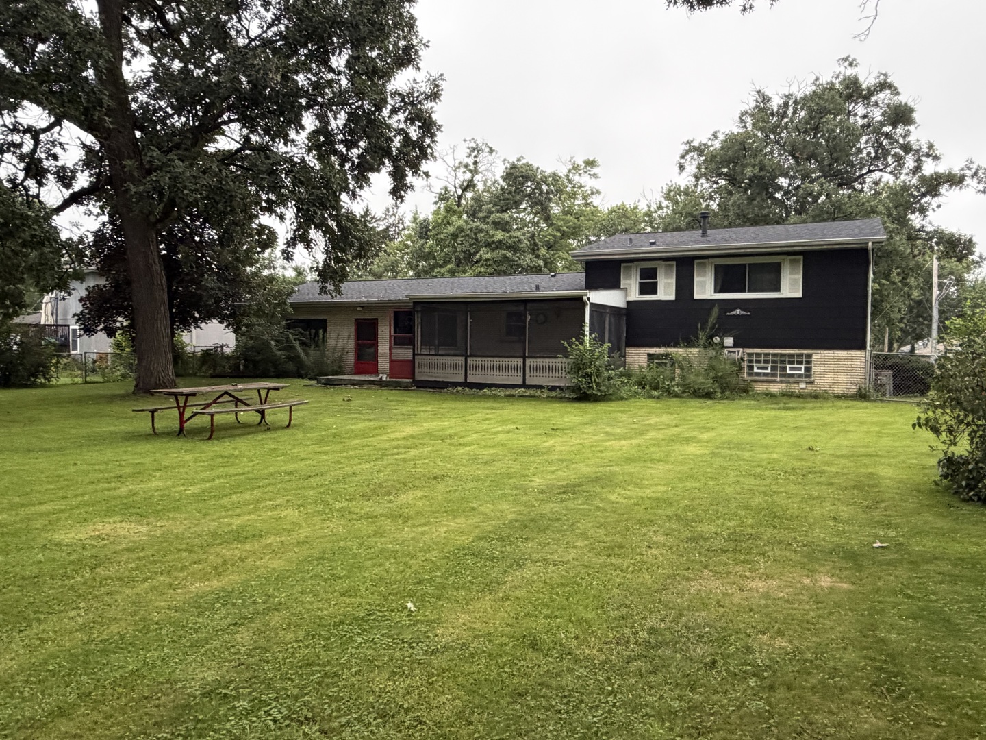 12838 Artesian Street Property Photo 7
