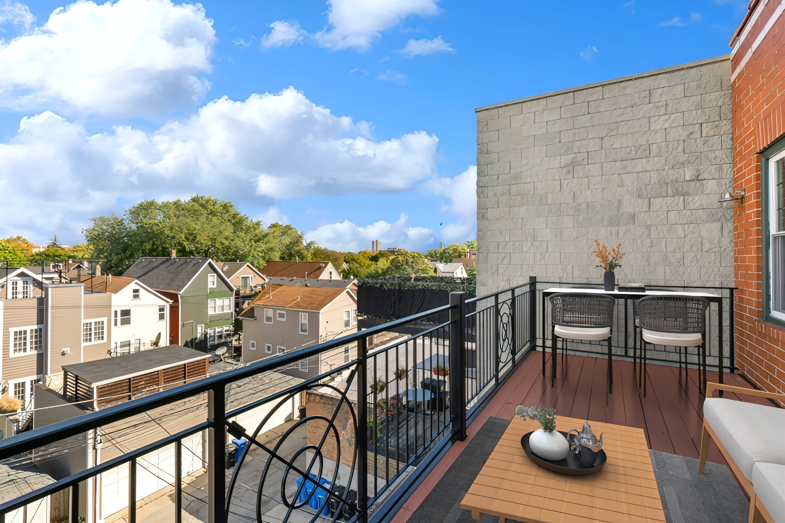 1836 W Belmont Avenue 4 Property Photo 17