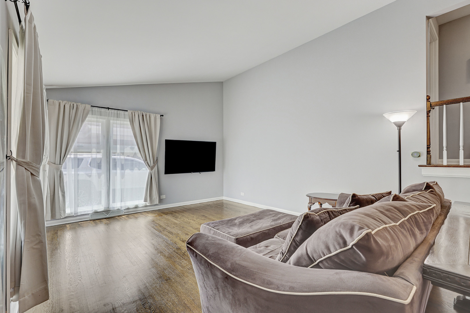 2534 Kensington Avenue Property Photo 8