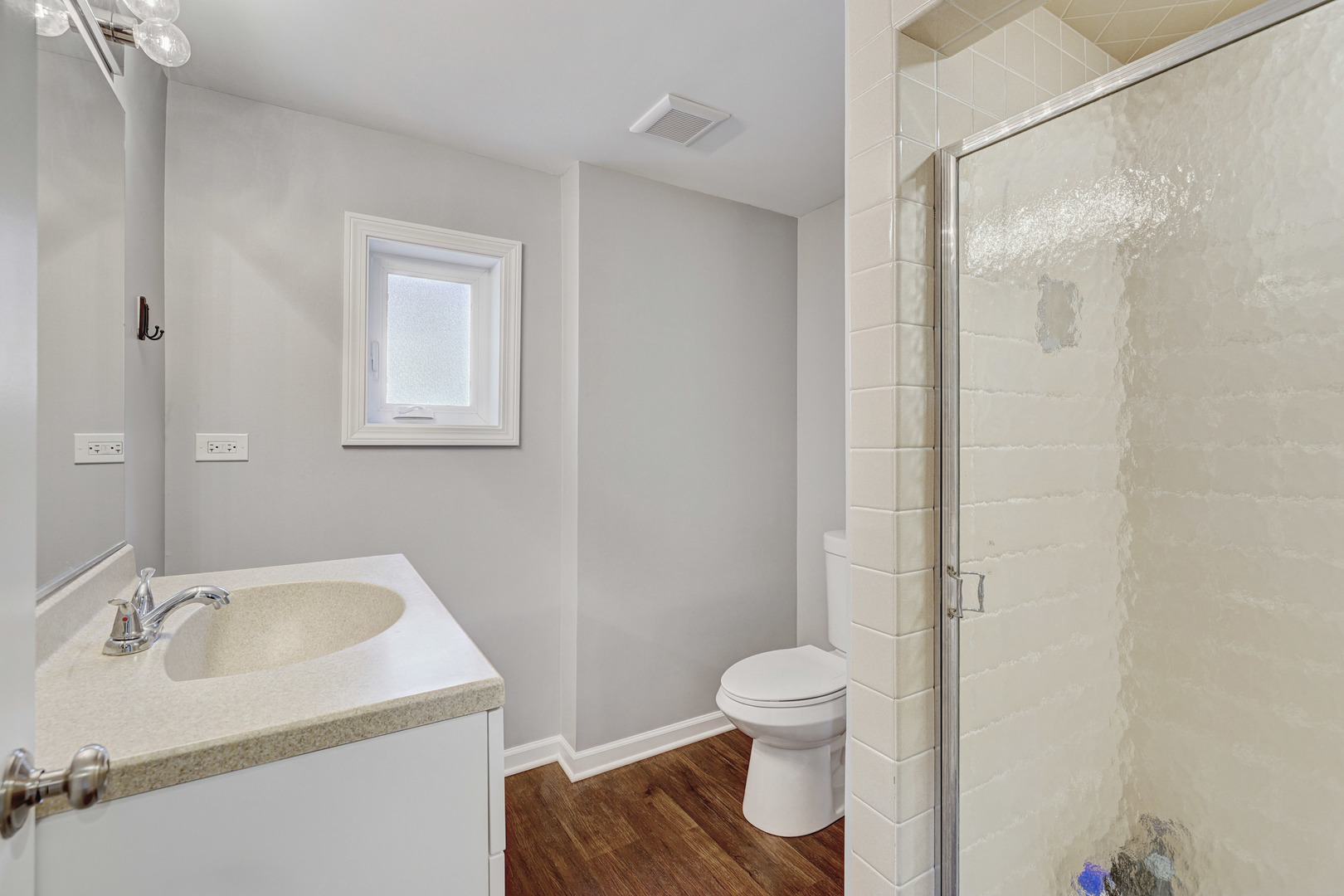 2534 Kensington Avenue Property Photo 20