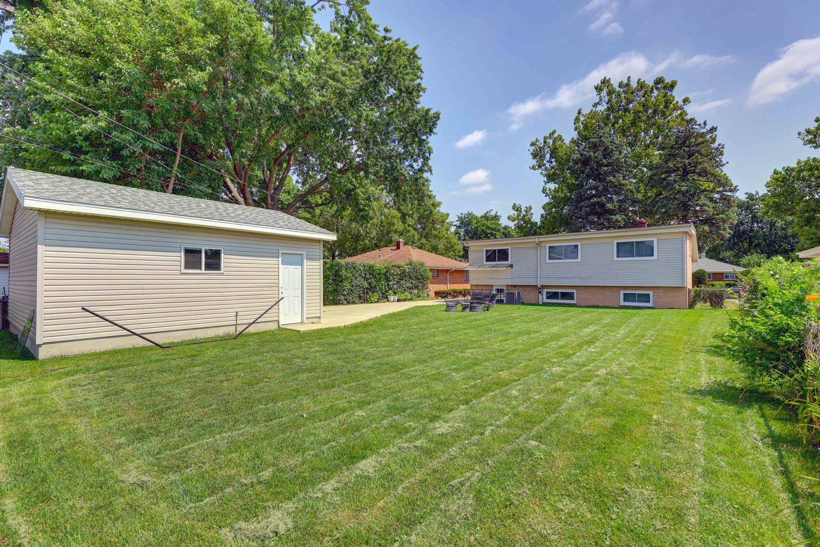 2534 Kensington Avenue Property Photo 26