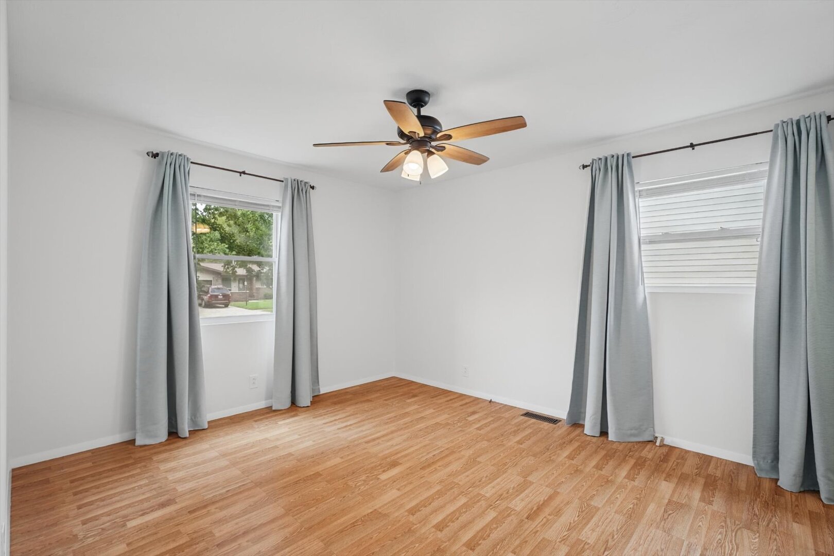 912 Frank Drive Property Photo 26
