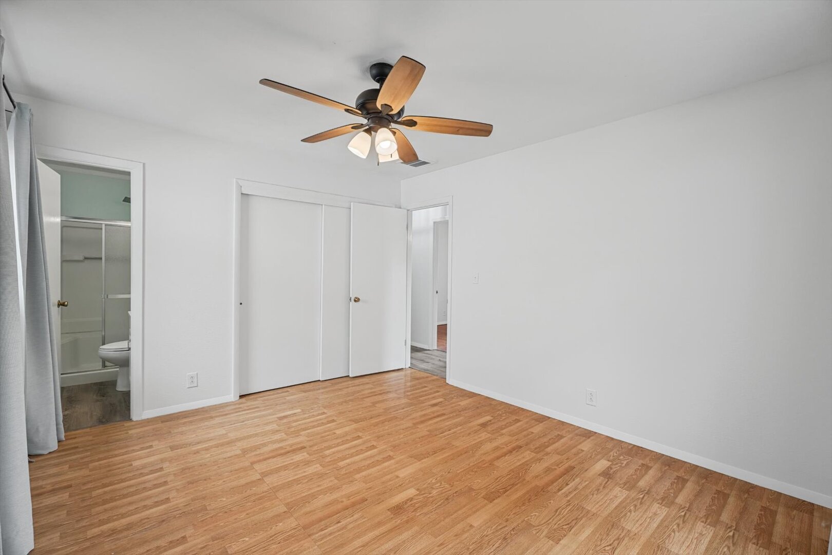 912 Frank Drive Property Photo 28