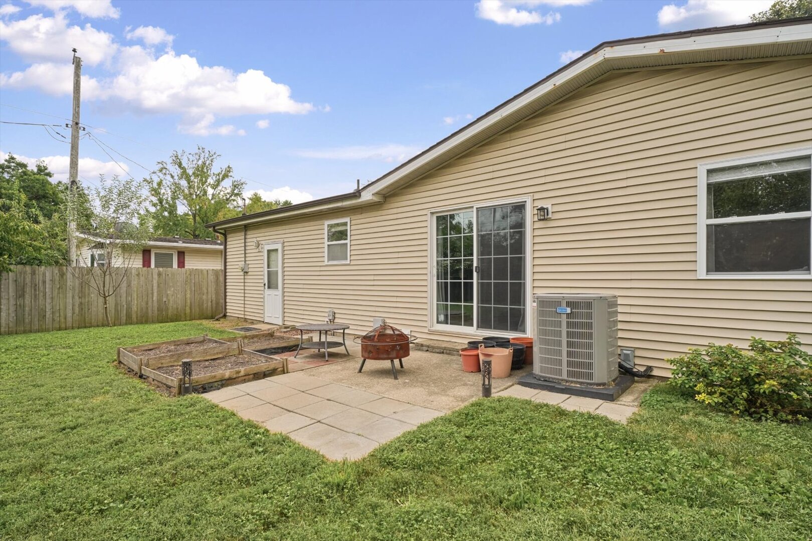 912 Frank Drive Property Photo 32