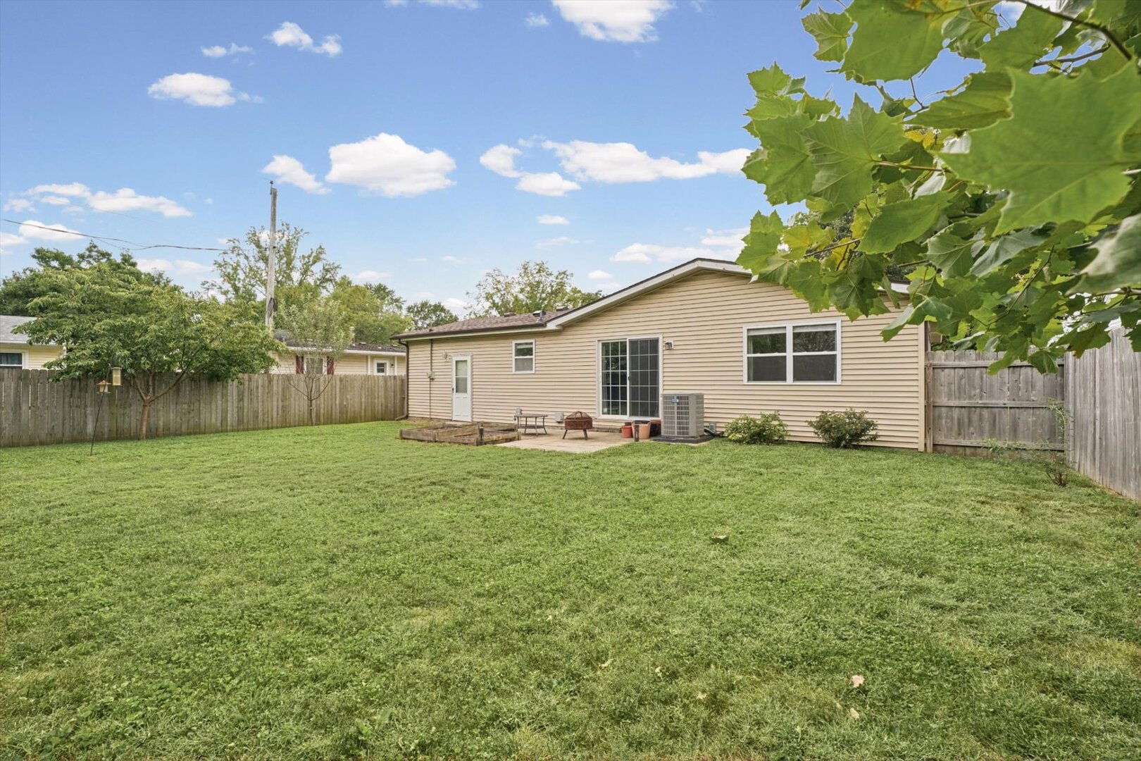 912 Frank Drive Property Photo 33